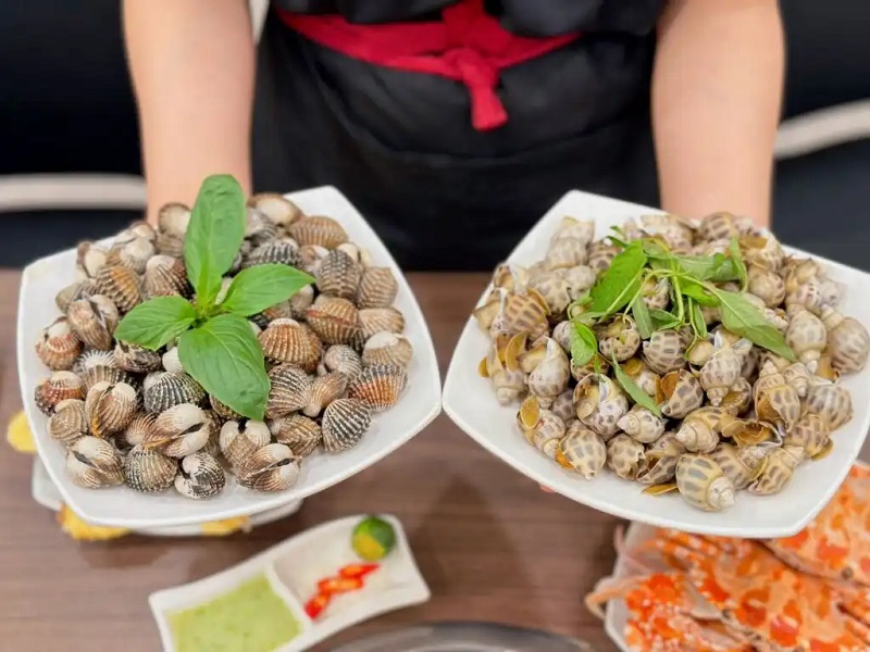 Ăn ốc có bị sẹo lồi không?